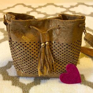 🌻 Like New Cork Shoulder Bag 🌻